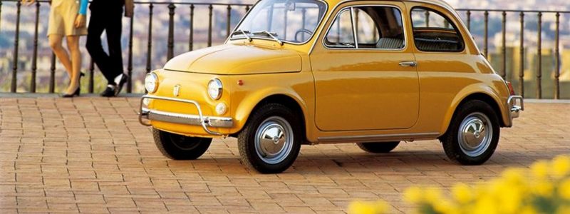 Negozio di autoricambi, ricambi Fiat 500 d'epoca